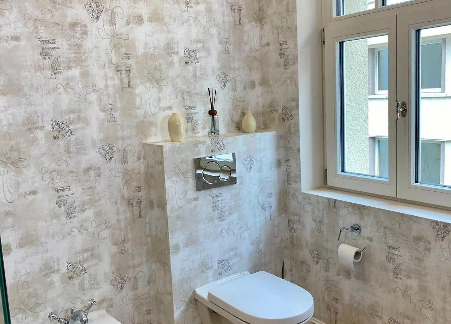Petrusse Elite Suites Luxembourg By