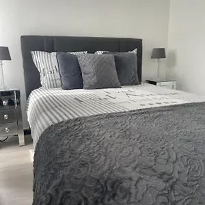 Maison d'hôtes Executive Double With En-suite In Centre R4, Luxembourg